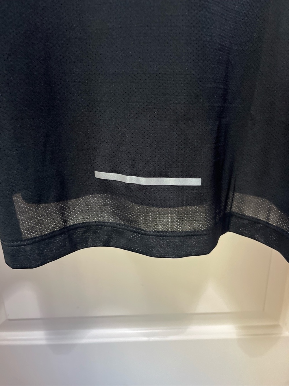Mens XL Nike Dri-FIT Miler Running Short Sleeve Shirt Black Mesh New AJ7565-010 - Picture 8 of 14